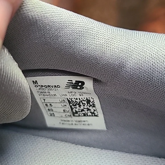 NEW BALANCE GIRLS PINK AND GRAY SIGNATURE ATHLETIC SHOES SIZE 7 - Picture 9 of 12